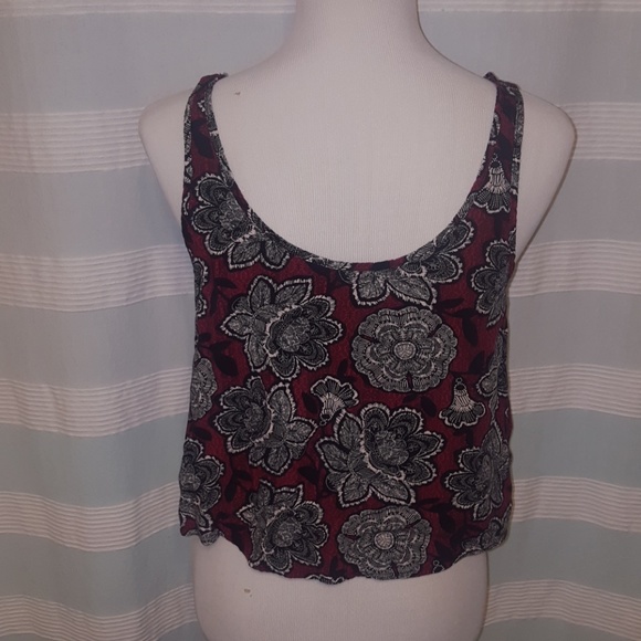 Red printed cropped tank top - Picture 3 of 3